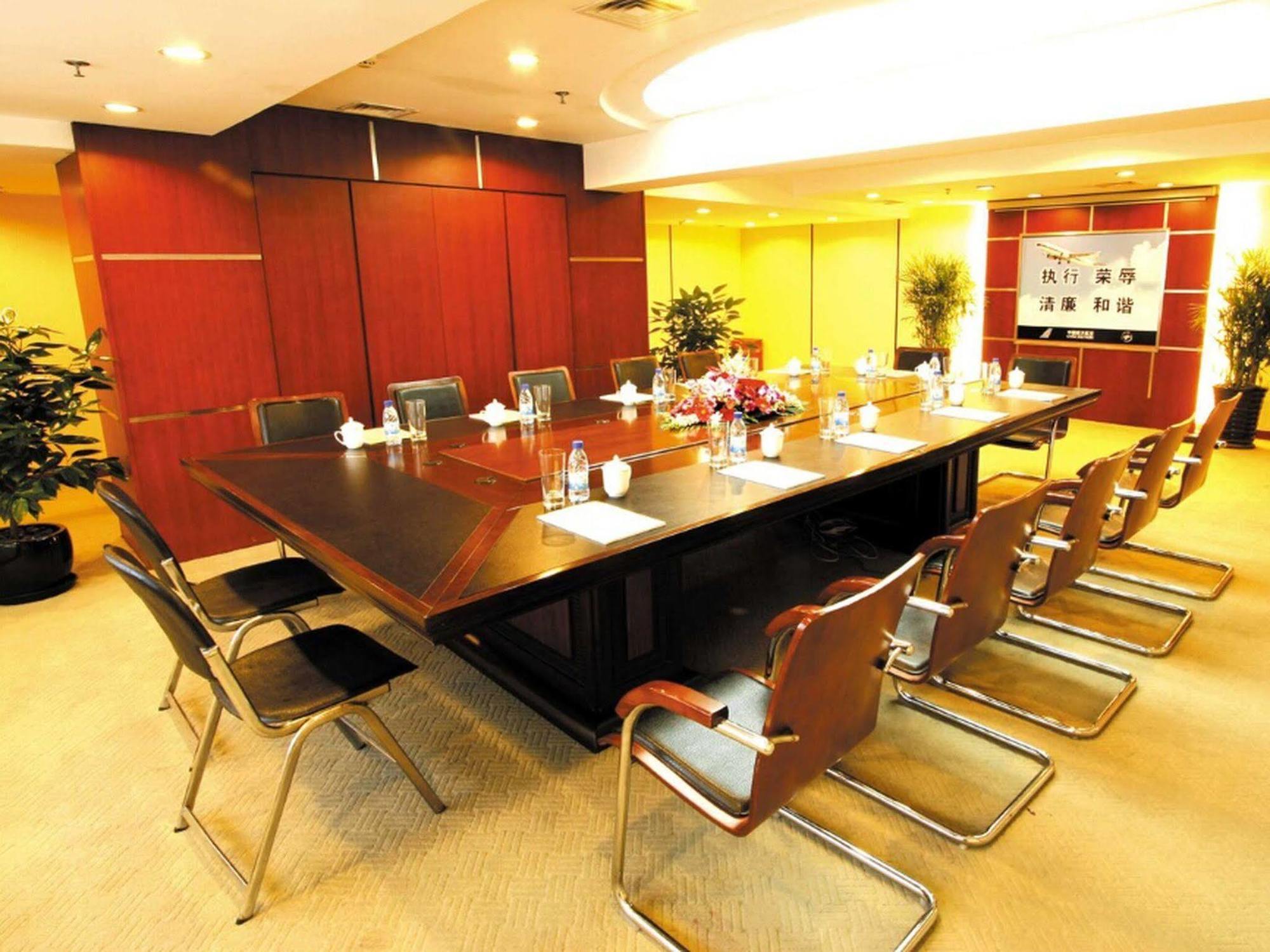 Dalian Southern Airline Pearl Hotel Екстериор снимка